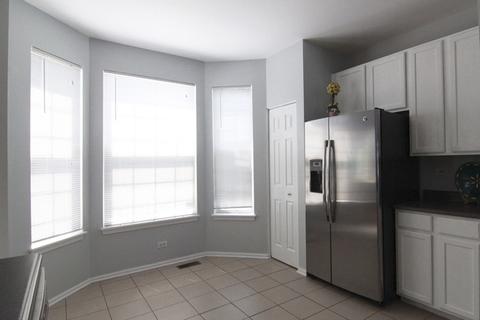 2403 Baldwin Ct, Aurora, IL 60503 photo 9