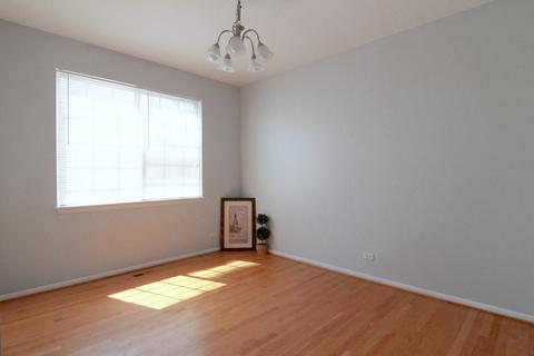 2403 Baldwin Ct, Aurora, IL 60503 photo 5