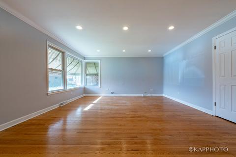 322 E 87th Pl, Chicago, IL 60619 photo 4