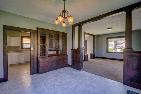 1020 E Main St, Clinton, IL 61727 photo 5