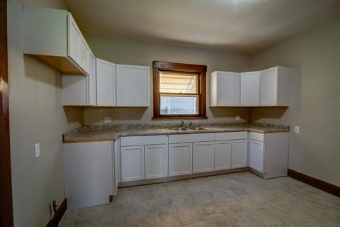 1020 E Main St, Clinton, IL 61727 photo 9