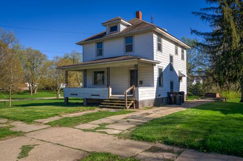 1020 E Main St, Clinton, IL 61727 photo 1