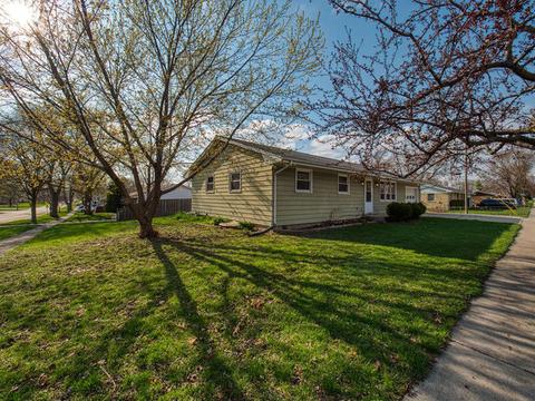 1101 Beech St, Normal, IL 61761 photo 2