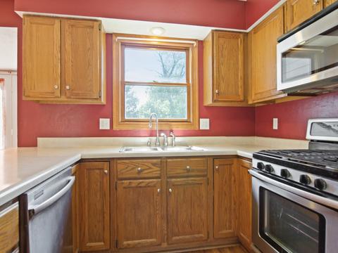 307 Clover Ct, Bloomington, IL 61704 photo 9