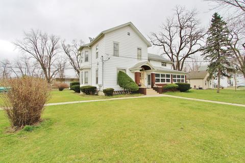 324 Oak St, Braidwood, IL 60408 photo 1