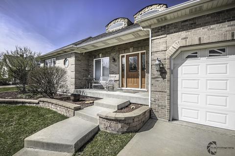 1807 Brighton Ln, Plainfield, IL 60586 photo 3