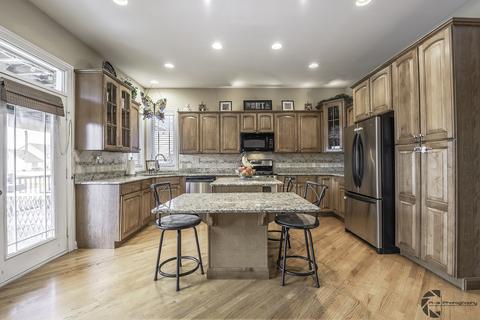 1807 Brighton Ln, Plainfield, IL 60586 photo 8
