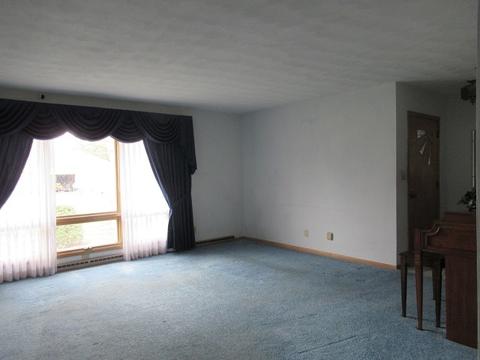 202 3rd Ave, Marengo, IL 60152 photo 3