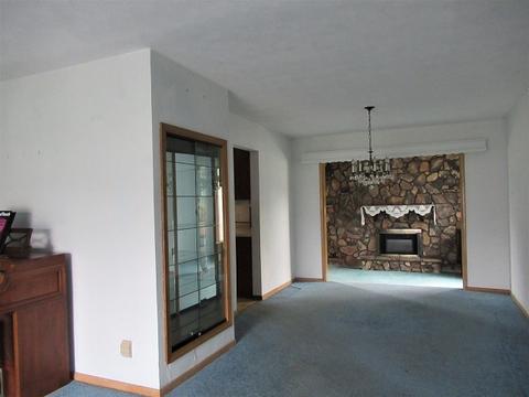 202 3rd Ave, Marengo, IL 60152 photo 5