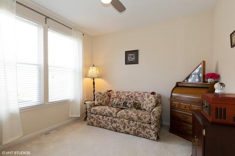 4135 Whitehall Ln, Algonquin, IL 60102 photo 10