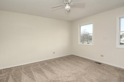 608 Stuart Dr, Carol Stream, IL 60188 photo 23