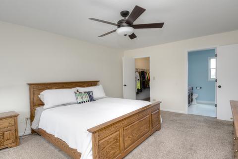 608 Stuart Dr, Carol Stream, IL 60188 photo 19