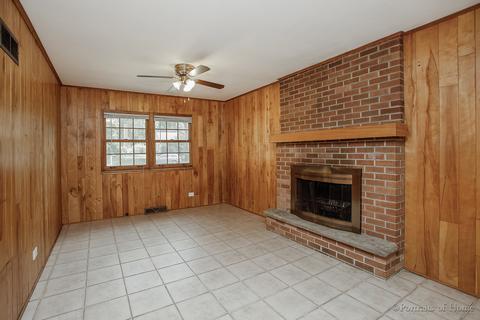 1210 Delles Rd, Wheaton, IL 60189 photo 11