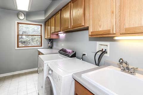 1005 Lancaster Ct, Hoffman Estates, IL 60169 photo 24