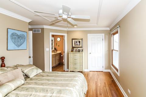 1005 Lancaster Ct, Hoffman Estates, IL 60169 photo 16