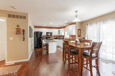 2209 Inez Ln, Normal, IL 61761 photo 7