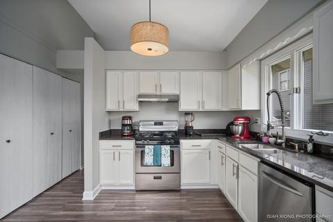 2076 Monday Dr, Elgin, IL 60123 photo 3
