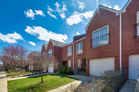 1021 E 54th St, Chicago, IL 60615 photo 2