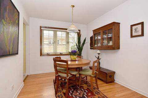561 E Park Ave, Elmhurst, IL 60126 photo 9