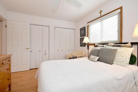 561 E Park Ave, Elmhurst, IL 60126 photo 20