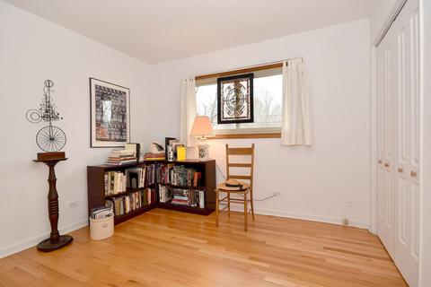 561 E Park Ave, Elmhurst, IL 60126 photo 22