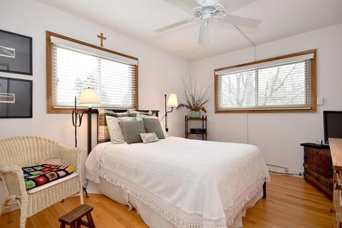 561 E Park Ave, Elmhurst, IL 60126 photo 19