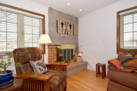 561 E Park Ave, Elmhurst, IL 60126 photo 8