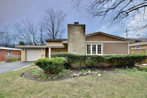 561 E Park Ave, Elmhurst, IL 60126 photo 2