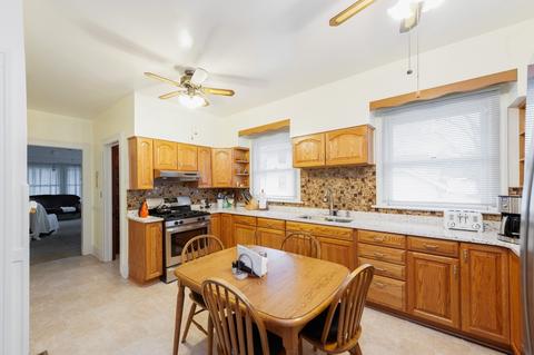 314 La Fox River Dr, Algonquin, IL 60102 photo 3