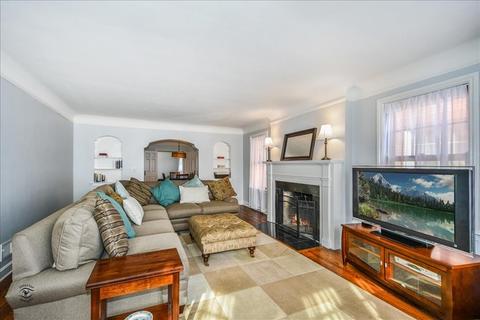 9246 S Leavitt St, Chicago, IL 60643 photo 6