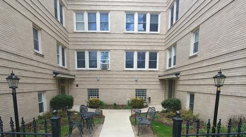 100 Pine Ave #2, Riverside, IL 60546 photo 2