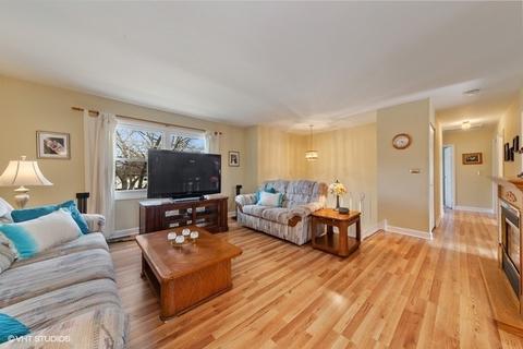 267 Plainview Dr, Bolingbrook, IL 60440 photo 3