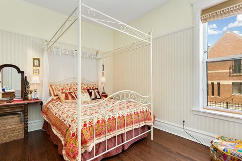 1361 E 57th St #1, Chicago, IL 60637 photo 9