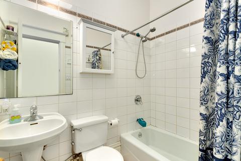 1361 E 57th St #1, Chicago, IL 60637 photo 14