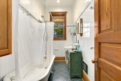 1361 E 57th St #1, Chicago, IL 60637 photo 18
