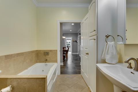 7755 W Gregory St, Chicago, IL 60656 photo 10