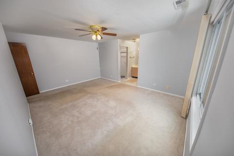 1500 Harbour Dr #4K, Wheeling, IL 60090 photo 9