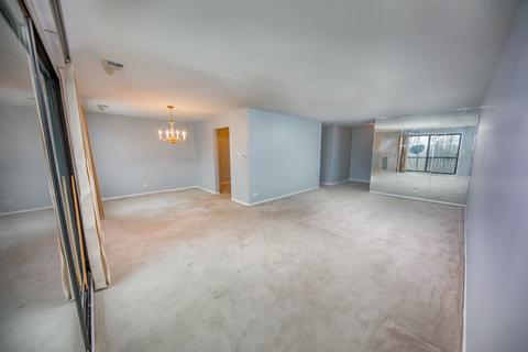 1500 Harbour Dr #4K, Wheeling, IL 60090 photo 5