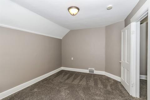 478 Jefferson Ave, Elgin, IL 60120 photo 17