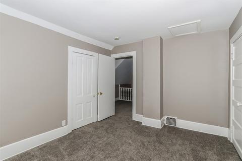 478 Jefferson Ave, Elgin, IL 60120 photo 21