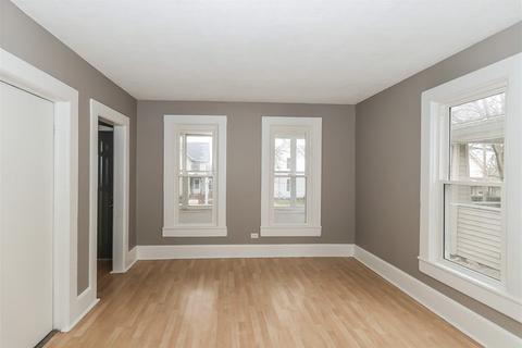 478 Jefferson Ave, Elgin, IL 60120 photo 4