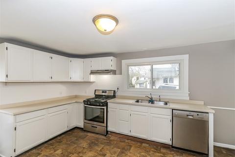 478 Jefferson Ave, Elgin, IL 60120 photo 9