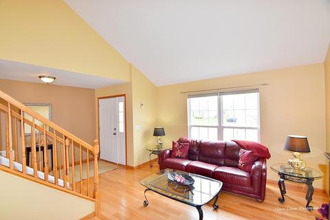7314 Fordham Ln, Plainfield, IL 60586 photo 3