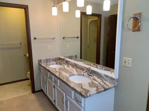 2123 Timber Trl, Freeport, IL 61032 photo 12