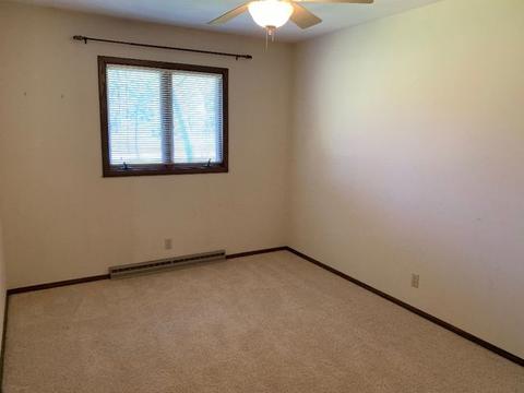 2123 Timber Trl, Freeport, IL 61032 photo 15