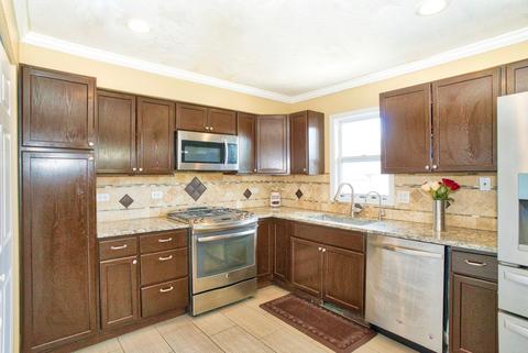 44 Joslyn Dr, Elgin, IL 60120 photo 5