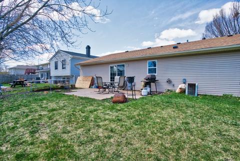 44 Joslyn Dr, Elgin, IL 60120 photo 17