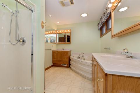 512 Stevens Ct, Sleepy Hollow, IL 60118 photo 10