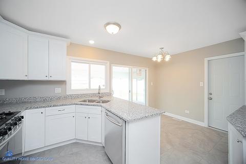 5136 Deerpath Rd, Oak Forest, IL 60452 photo 6