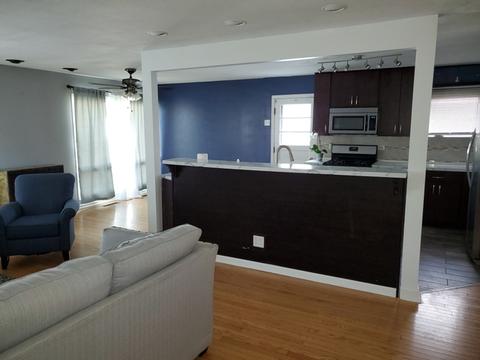 2140 Westview Dr, Des Plaines, IL 60018 photo 4